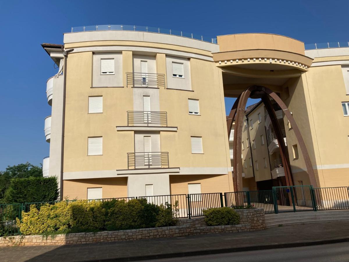 Appartement Stella à Umag Extérieur photo